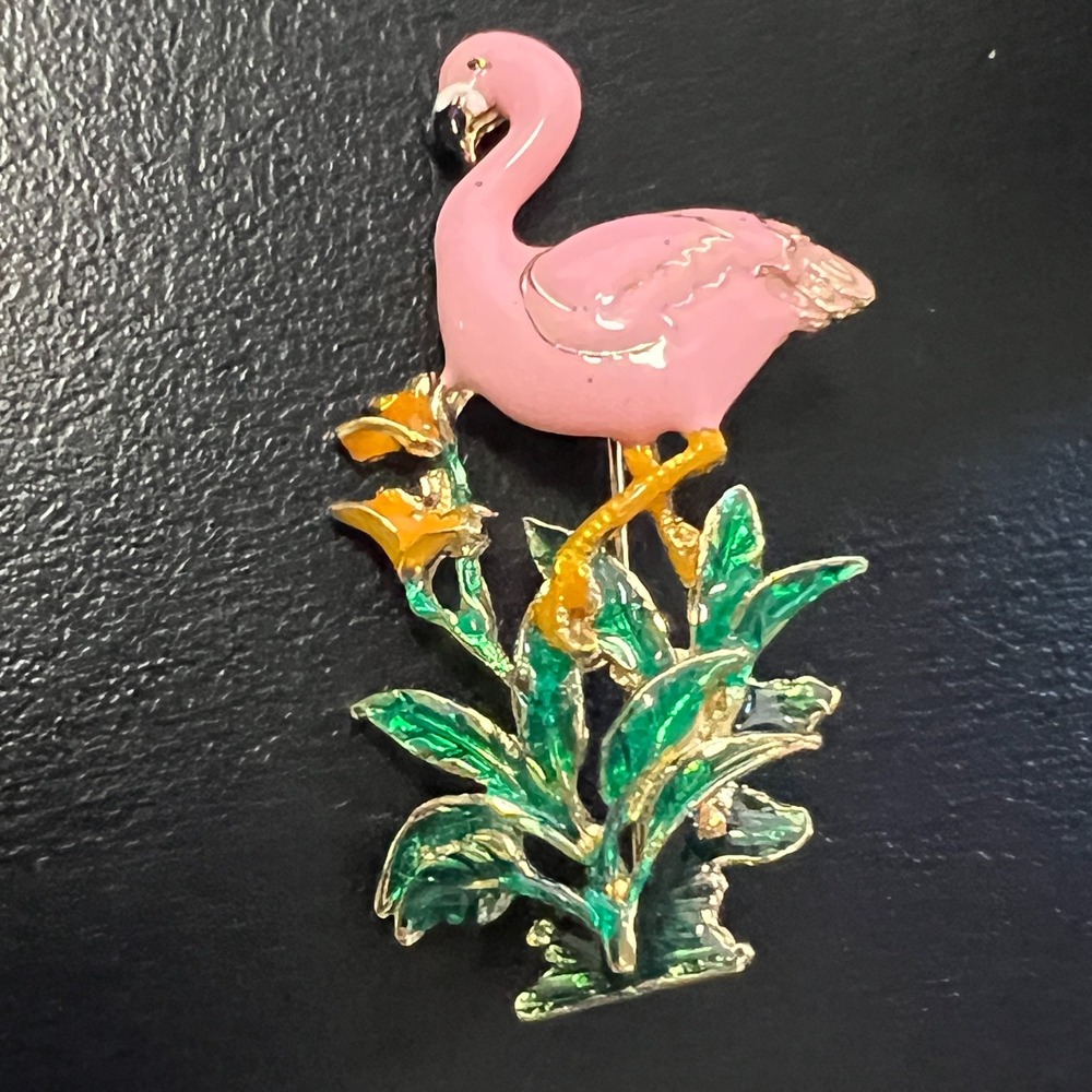 Vintage‎ Flamingo Brooch Figural Enamel Gold Tone Tropical Bird